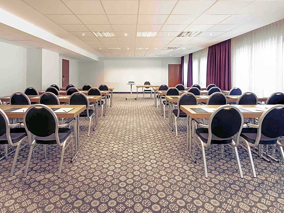 Mercure Kamen Unna