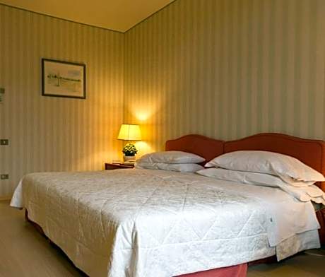 Single Room with Private Bathroom