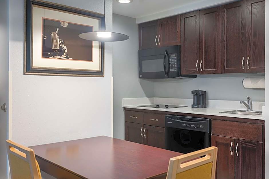 Homewood Suites by Hilton Rochester/Greece