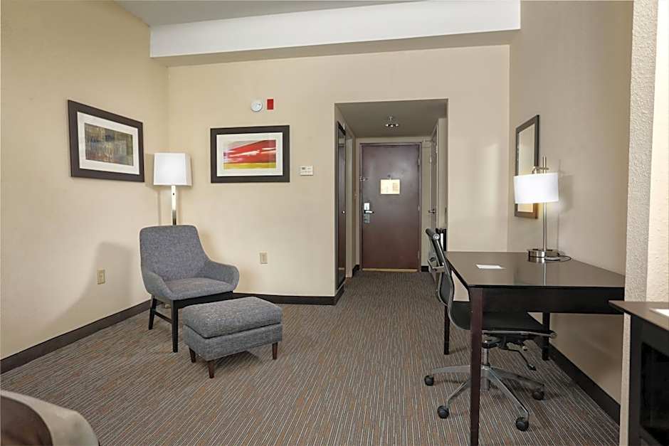 Wingate by Wyndham Savannah/Pooler