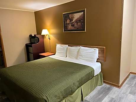 King Room - Non-Smoking