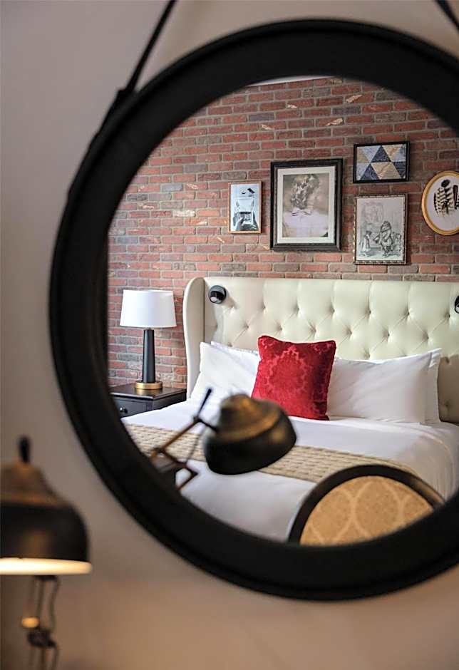 The Foundry Hotel Asheville, Curio Collection by Hilton