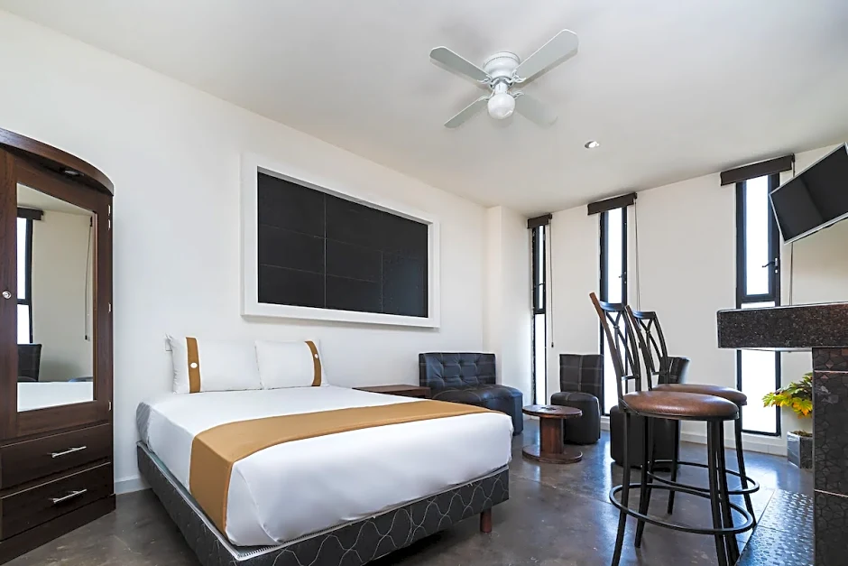 Capital O Hotel Joyma Suites, San Luis