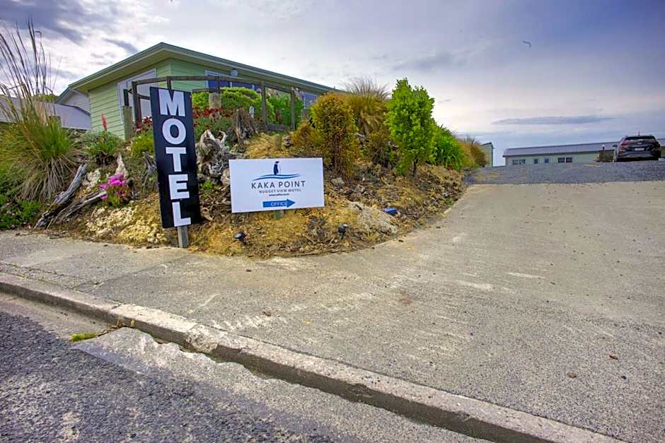 Kaka Point Motels