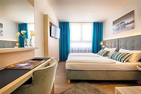 Home Hotel