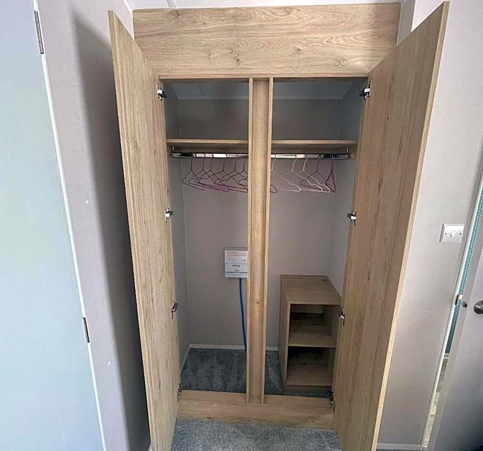 Newperran 102 - 2 Bedroom Country & Valley View Caravan