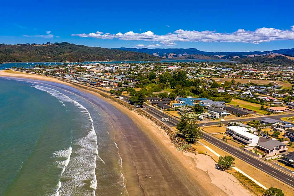 The Oceanside Motel
