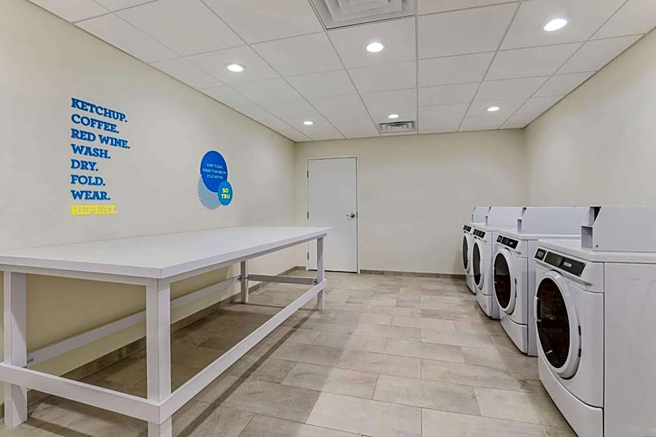 Tru by Hilton Dallas Downtown Market Center