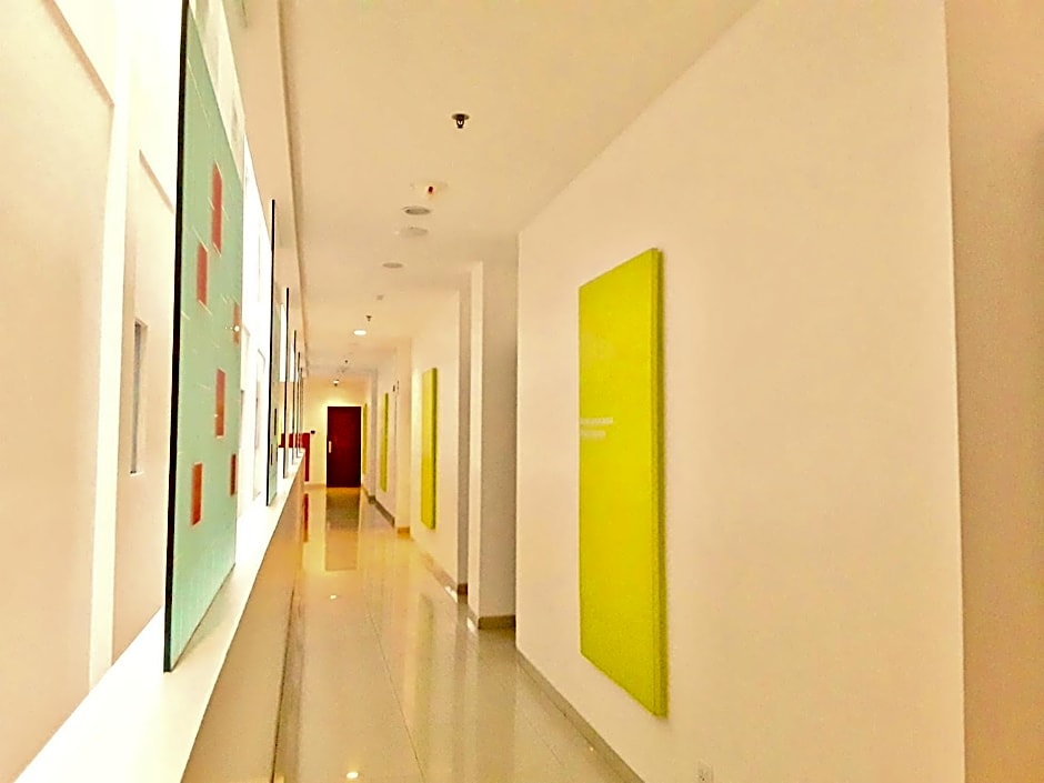 Amaris Hotel Nagoya Hill - Batam