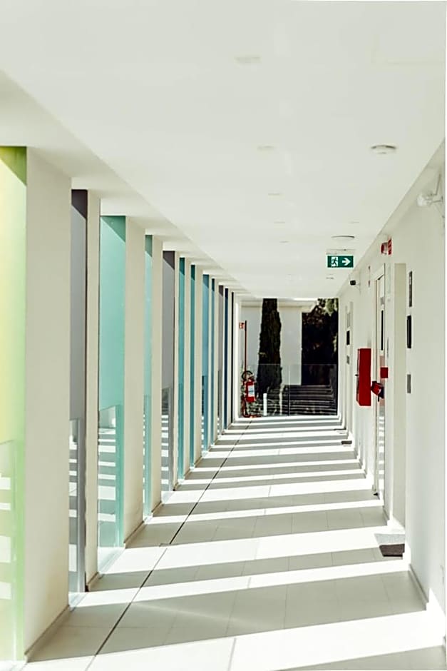 Marina Gardens Boutique&Suites
