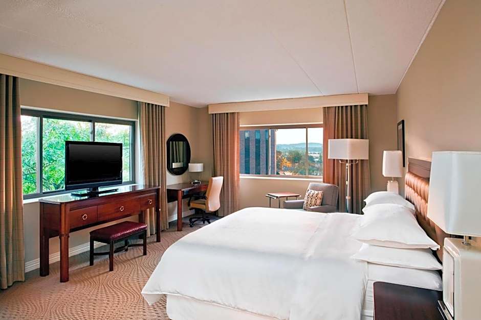 Sheraton Framingham Hotel & Conference Center