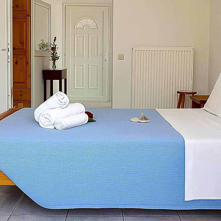 Blue Lake Holiday Homes - Keri Summer Escape