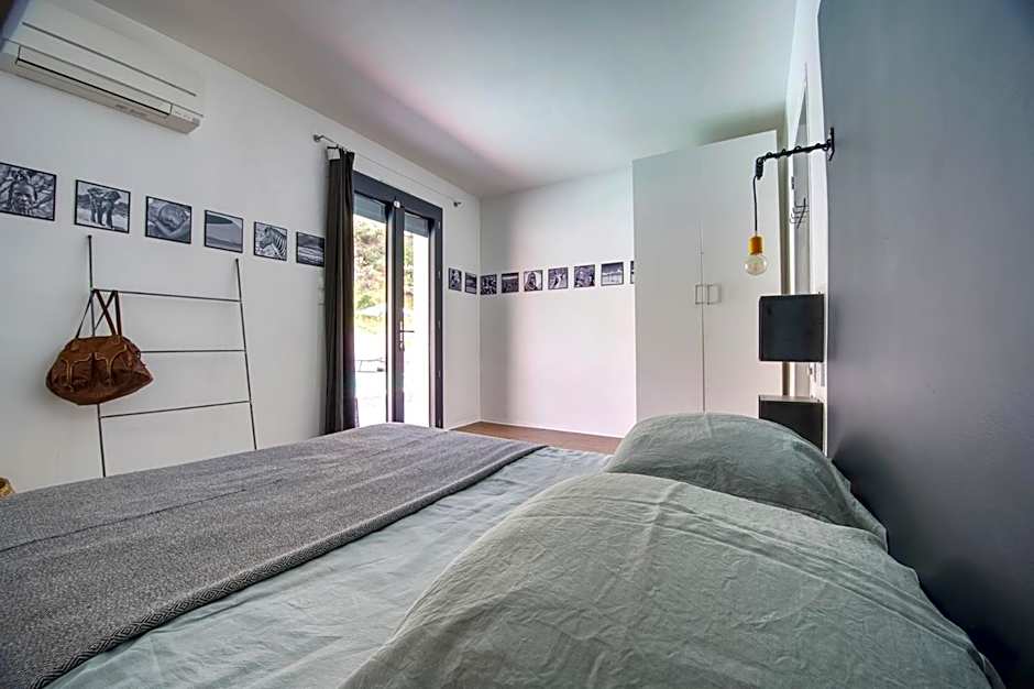 Arty Provence, vue, calme et piscine chauffée dans les Alpilles proche St-Rémy-de-Provence