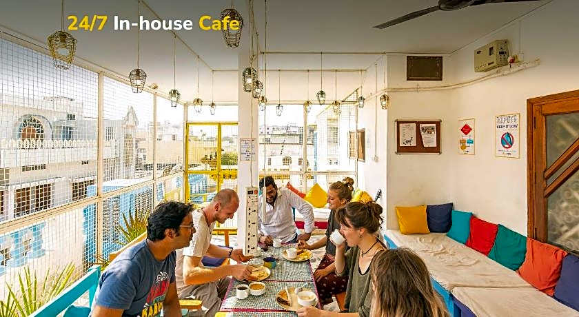 goSTOPS Lite Varanasi