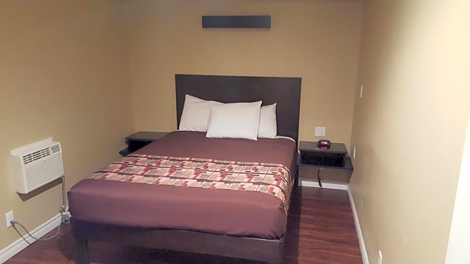 Anaheim Astoria Inn & Suites