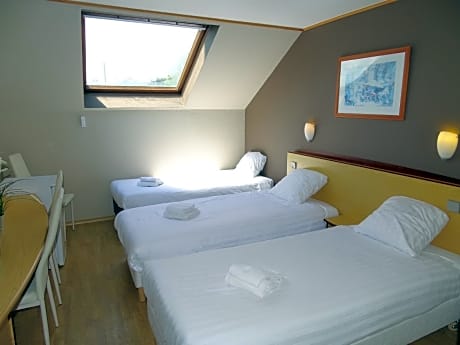 Basic Triple Room
