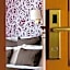 Ad Hoc Domus Guest House