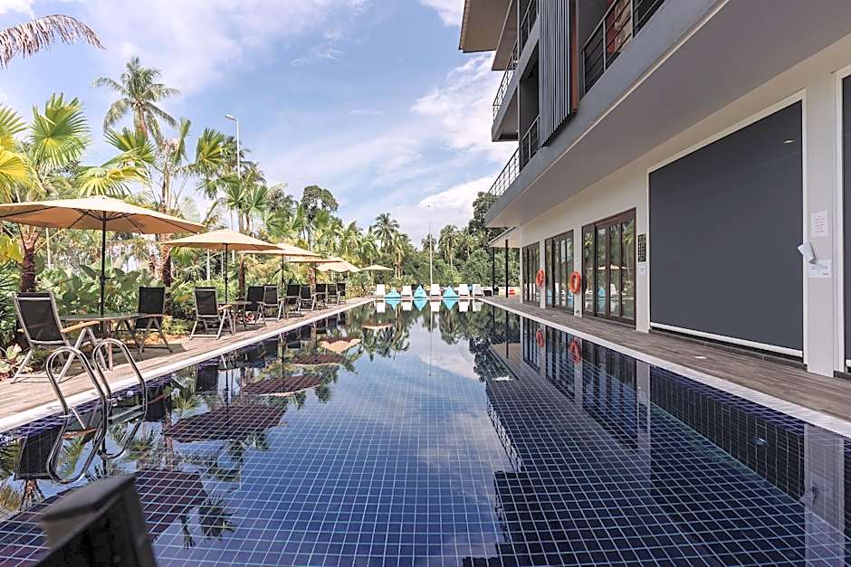 Roxy Sematan Villa & Townhouse