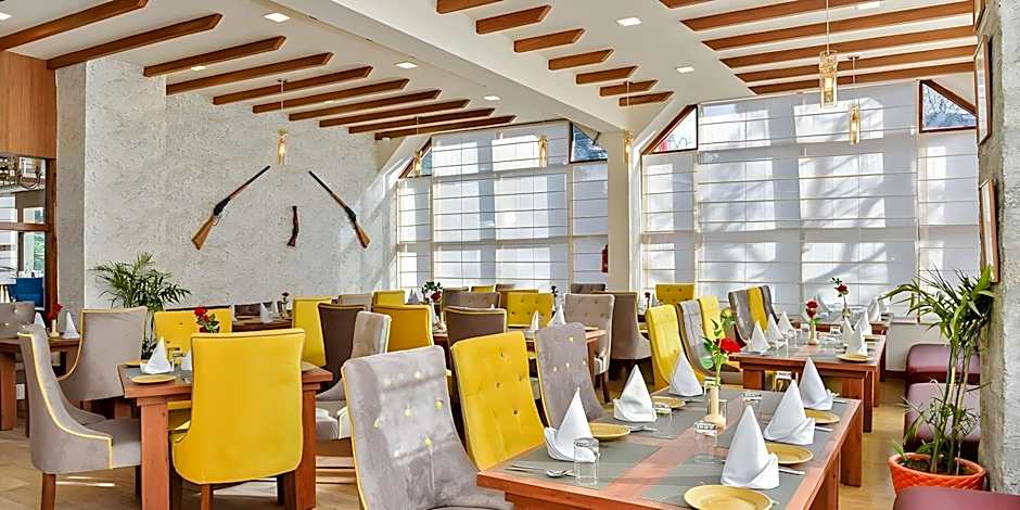 Hotel Snowcrests Manor