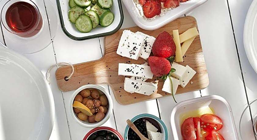 Peremere Alaçati Otel