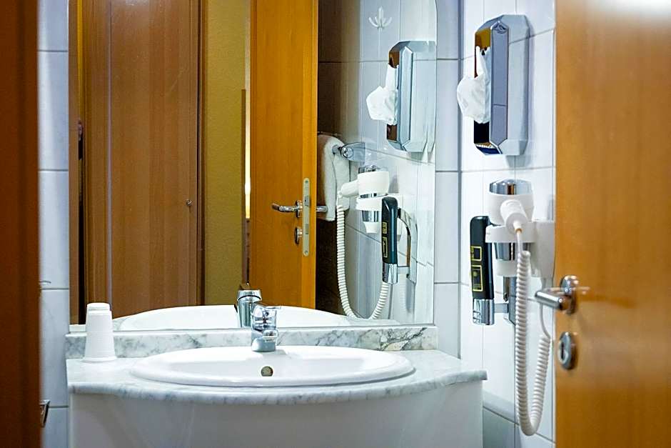 Hotel Restaurant Narasinga