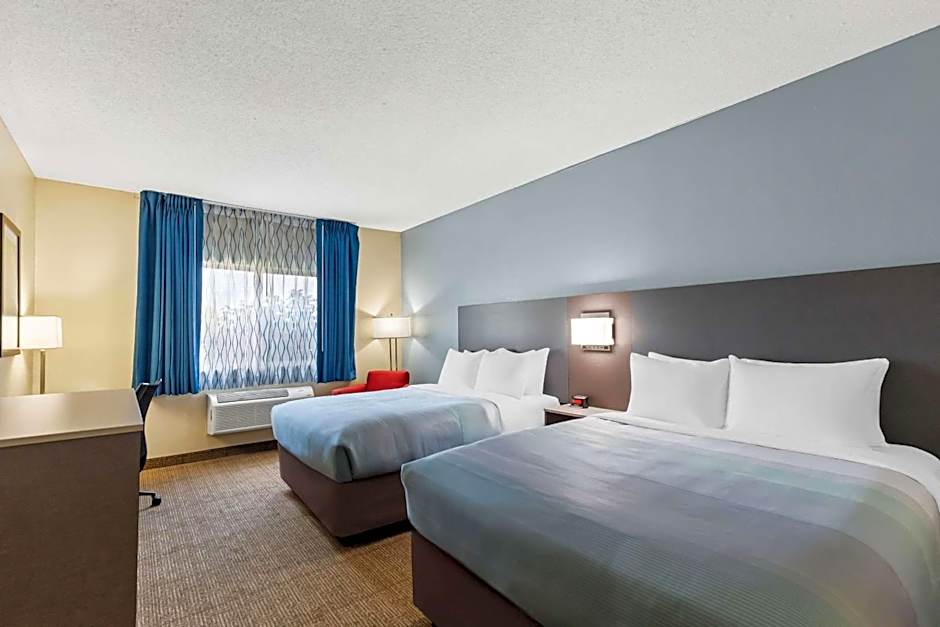 Quality Inn and Suites Springfield Southwest near I-72
