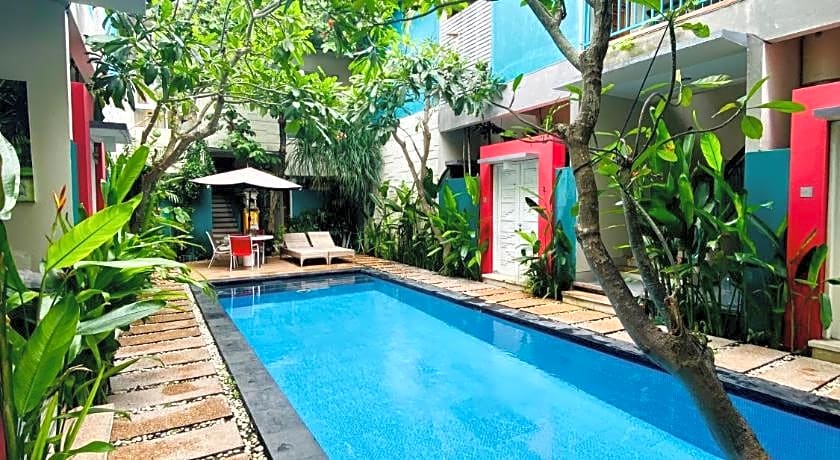 The Green Zhurga Suites