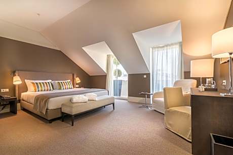 Deluxe Double or Twin Room with Balcony