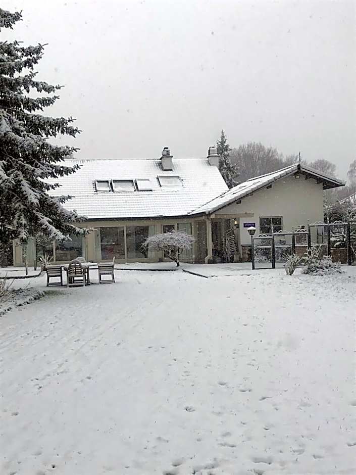 Aquavilla Bed & Breakfast