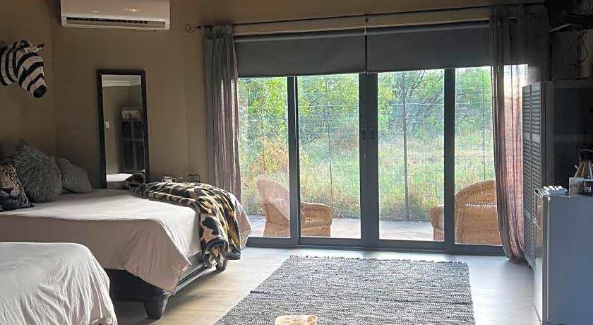 Simba Safaris African Pride Exotic Lodge