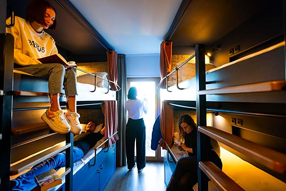 The People - Paris Nation