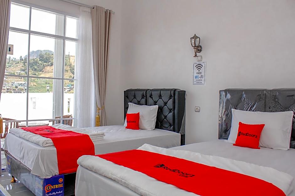 RedDoorz Syariah near Kawasan Wisata Gunung Prau Dieng