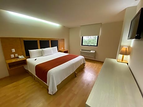 Queen Room