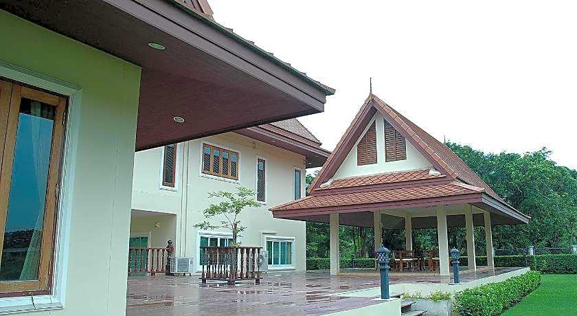 Thararin Villa