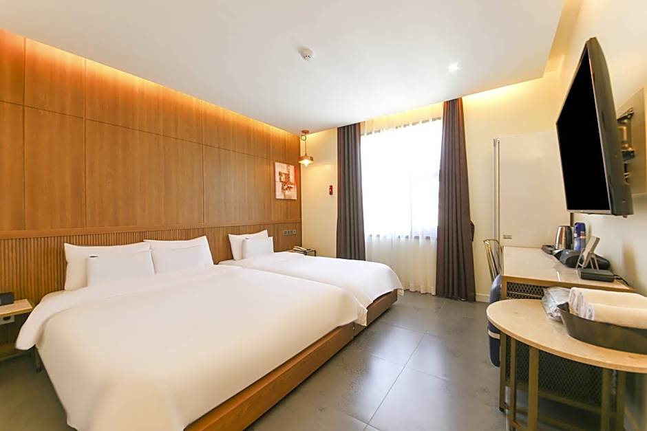 Hound Hotel Suncheon station