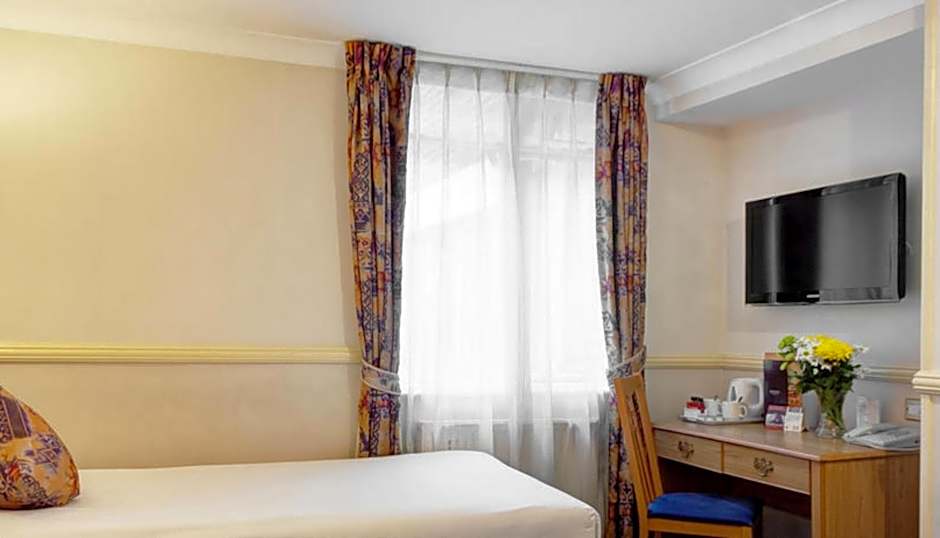 Berjaya Eden Park London Hotel