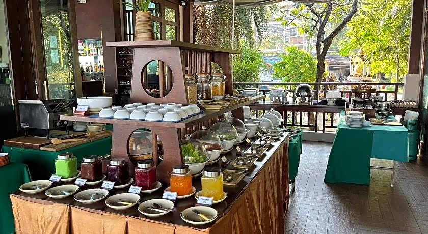 The Sarann Hotel