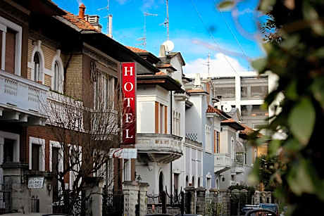 Hotel RossoVino Milano