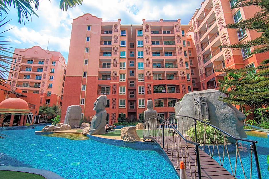Seven Sea Condo & Water Park Pattaya By the Sea