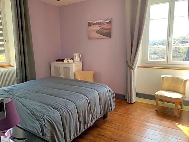 Maison d'Hôtes "La Pierre Pointue"