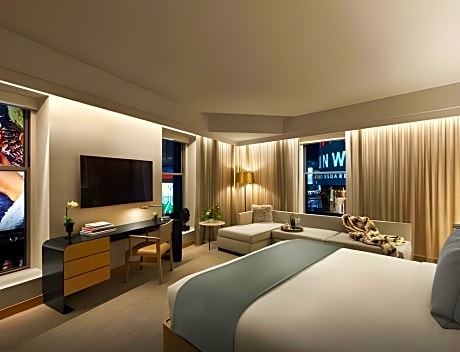 Corner Junior Suite 1 King Bed and Sofabed