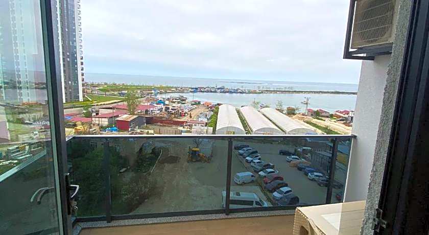 Rena Grand Residence & Suit