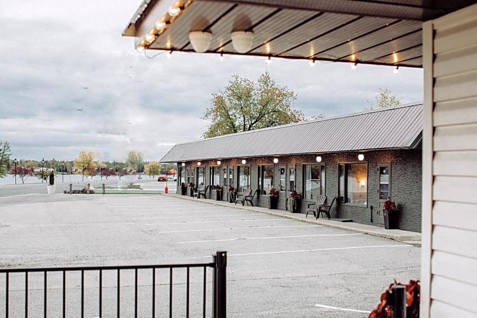 The Bayview Motel