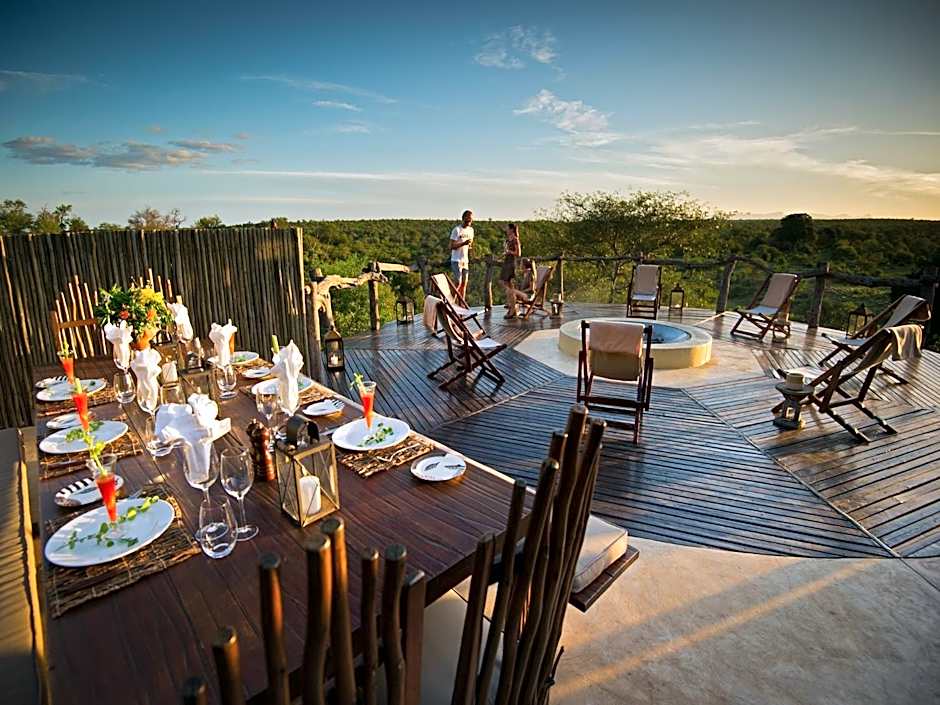 Makumu Private Game Lodge