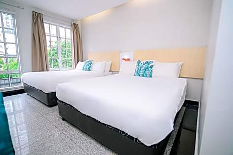 Deluxe Family Room