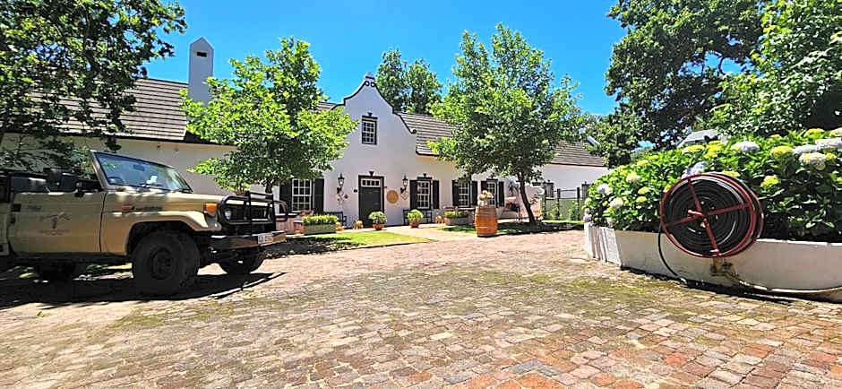 De Leeuwenhof Estate