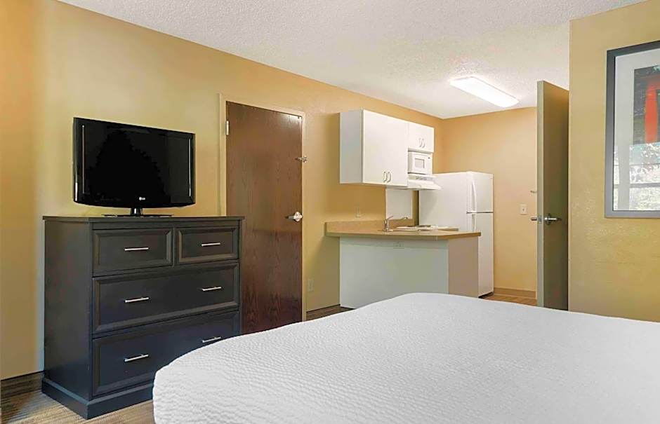 Extended Stay America Suites - Detroit - Canton