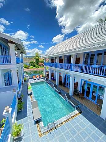 Sadakham Royal View Hotel