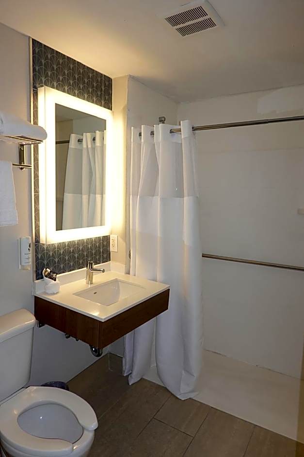 Country Inn & Suites By Radisson Staten Island NY