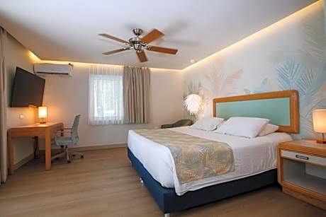 King Room with Balcony